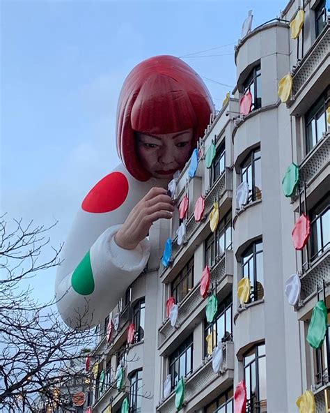 louis vuitton collaboration yayoi kusama.